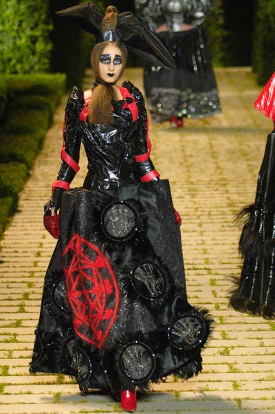 Look 7